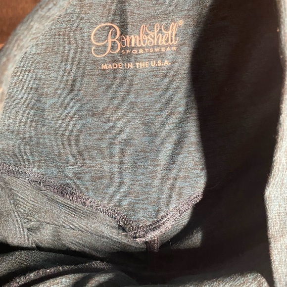 Bombshell sportswear set - Picture 4 of 5